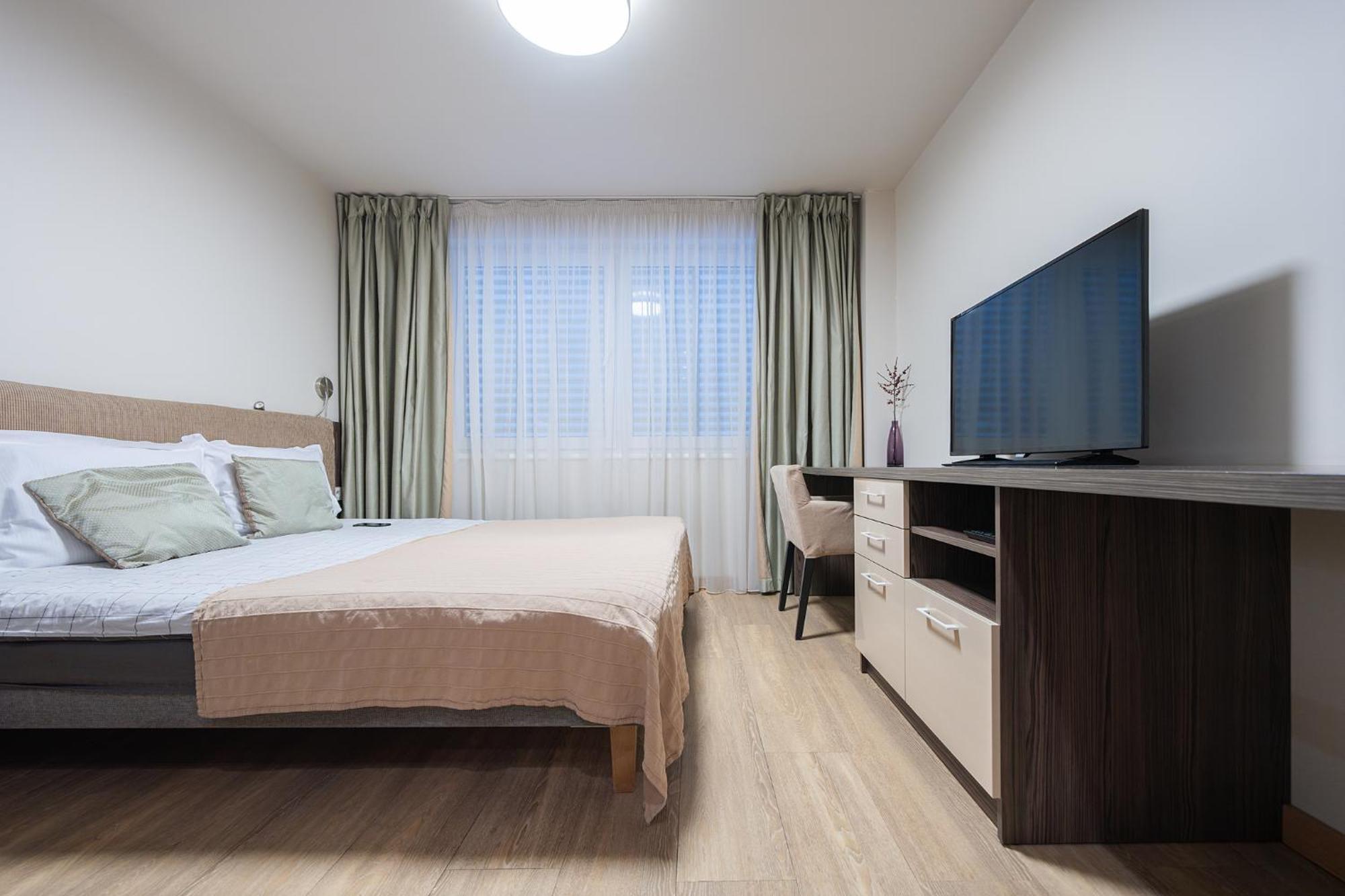 Gyneju Self Check-In Apartments ヴィリニュス エクステリア 写真